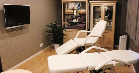 プラチナシニアサロン アリアーヌ宮の森 ー エステルーム